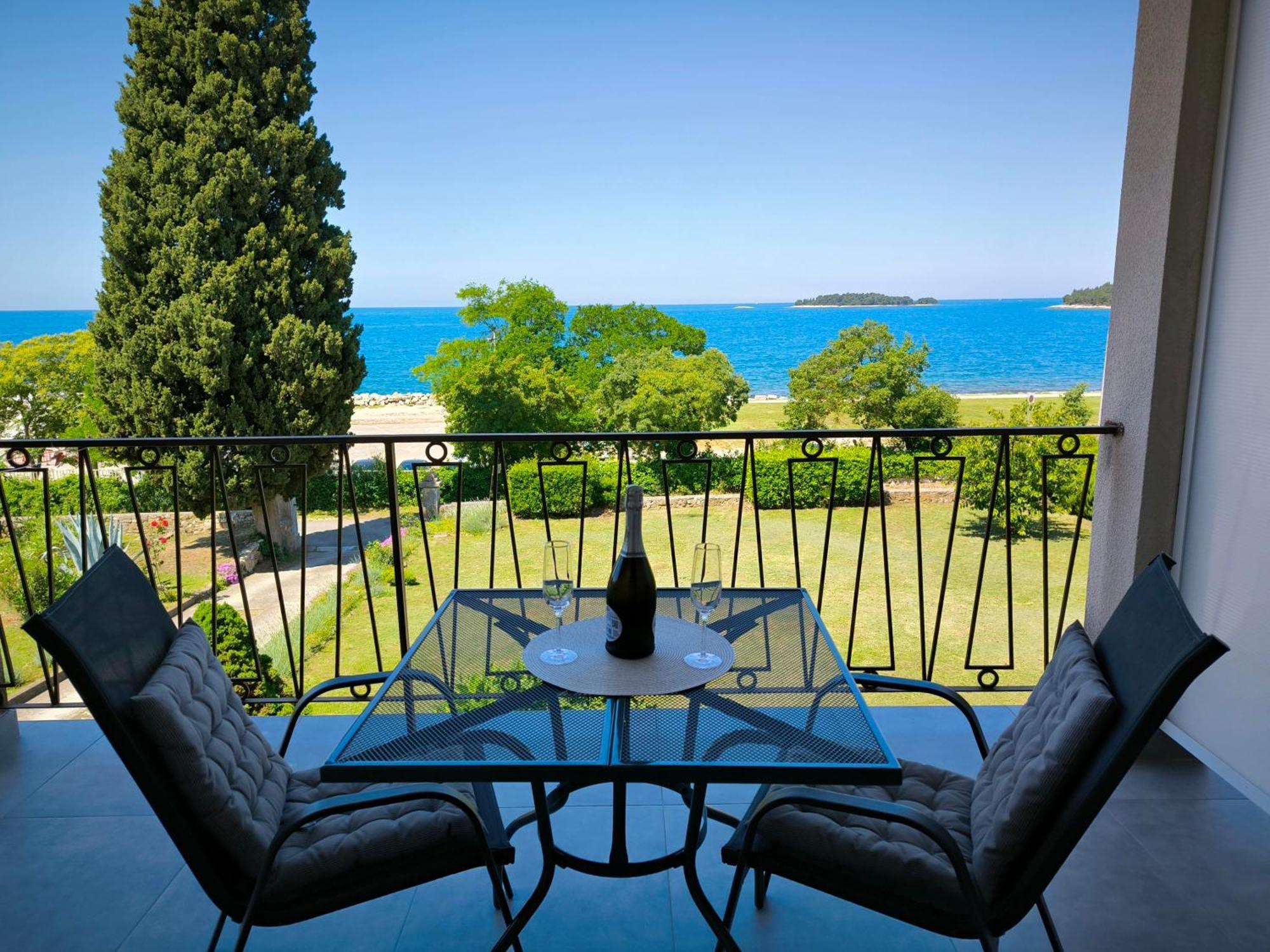 Rooms And Apartment Matika Rovinj Zimmer foto